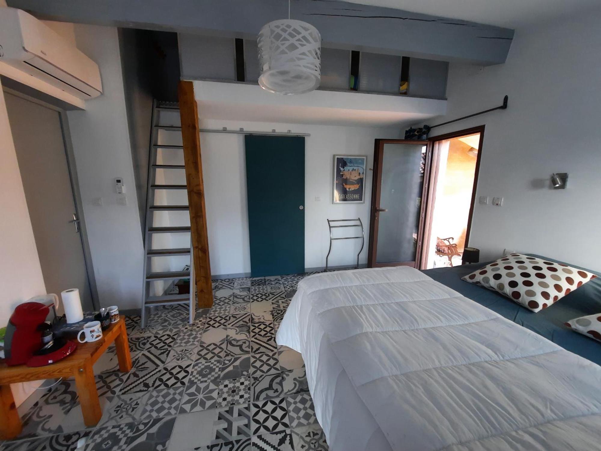 Le Lodge Des Chenes Brousses-et-Villaret ภายนอก รูปภาพ